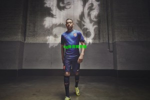 夜读詹姆斯腹股沟伤势再起，关键时刻湖人季后赛前景蒙上阴影