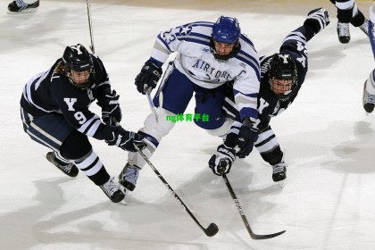欧洲五大联赛周薪巅峰，揭秘足坛顶薪巨星背后的价值与战略