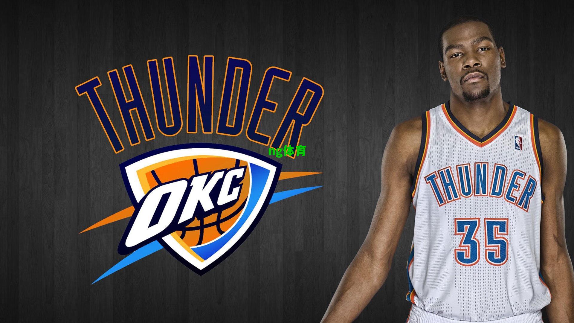 格林斯比三打一良机遭化解，伯恩斯射门被挡出底线