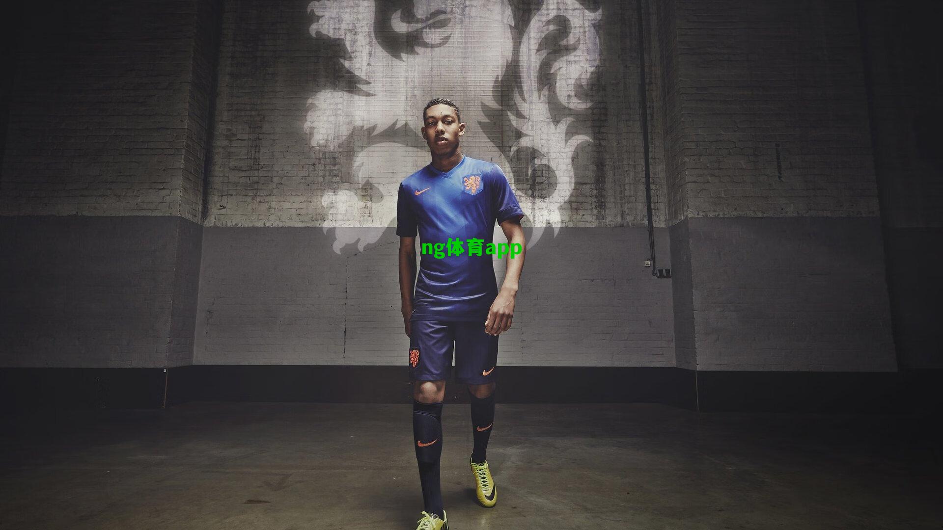 独行侠伤病潮再袭，戴维斯出战热火成疑 新星莱夫利确认缺席关键战